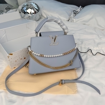 Louis Vuitton Louis Vuitton Capucines BB Blue