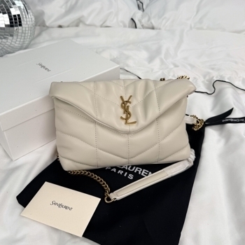 Saint Laurent Saint Laurent Loulou Puffer Small in Light Cream