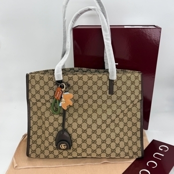 Gucci Gucci GG Supreme Large Tote Bag