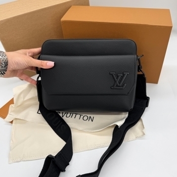 Louis Vuitton Louis Vuitton Boarding Messenger, фото 3
